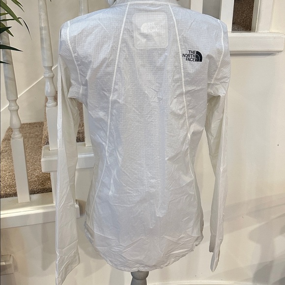 Northface rain jacket - Picture 8 of 10